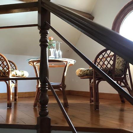 Rose Garden Mezzanine Bed and Breakfast Ζιβερνί Εξωτερικό φωτογραφία