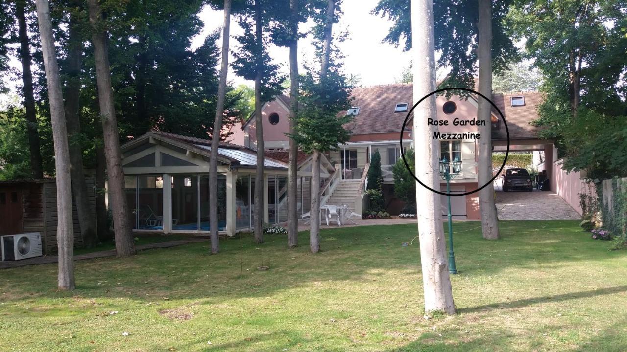 Rose Garden Mezzanine Bed and Breakfast Ζιβερνί Εξωτερικό φωτογραφία