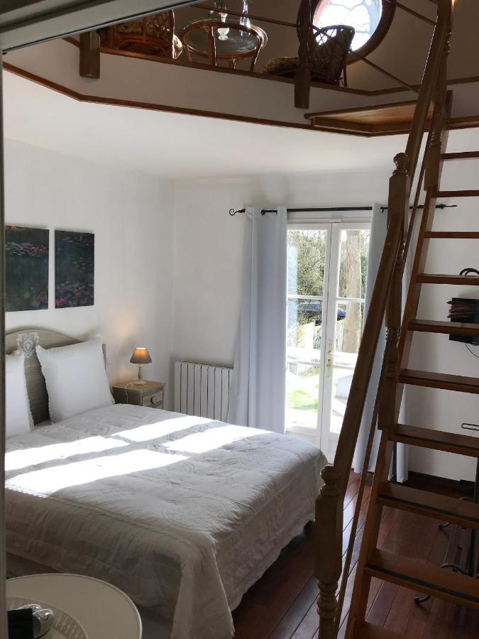 Rose Garden Mezzanine Bed and Breakfast Ζιβερνί Εξωτερικό φωτογραφία